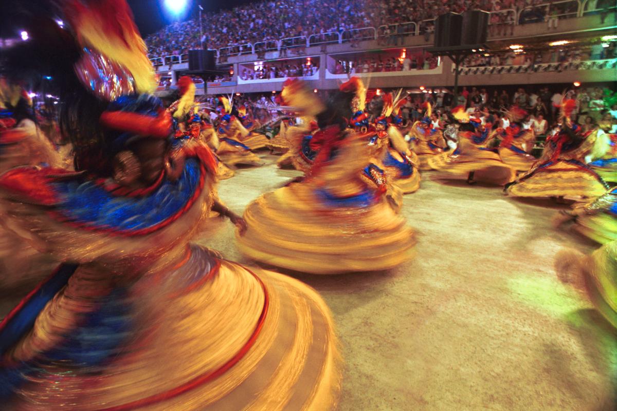 Samba dancers in Sambodromo © iStock