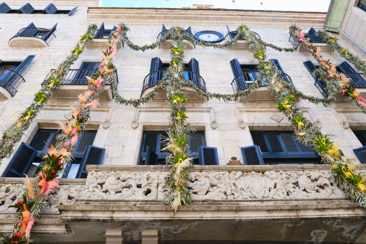 Decorations in Gerona for flower festival © iStock