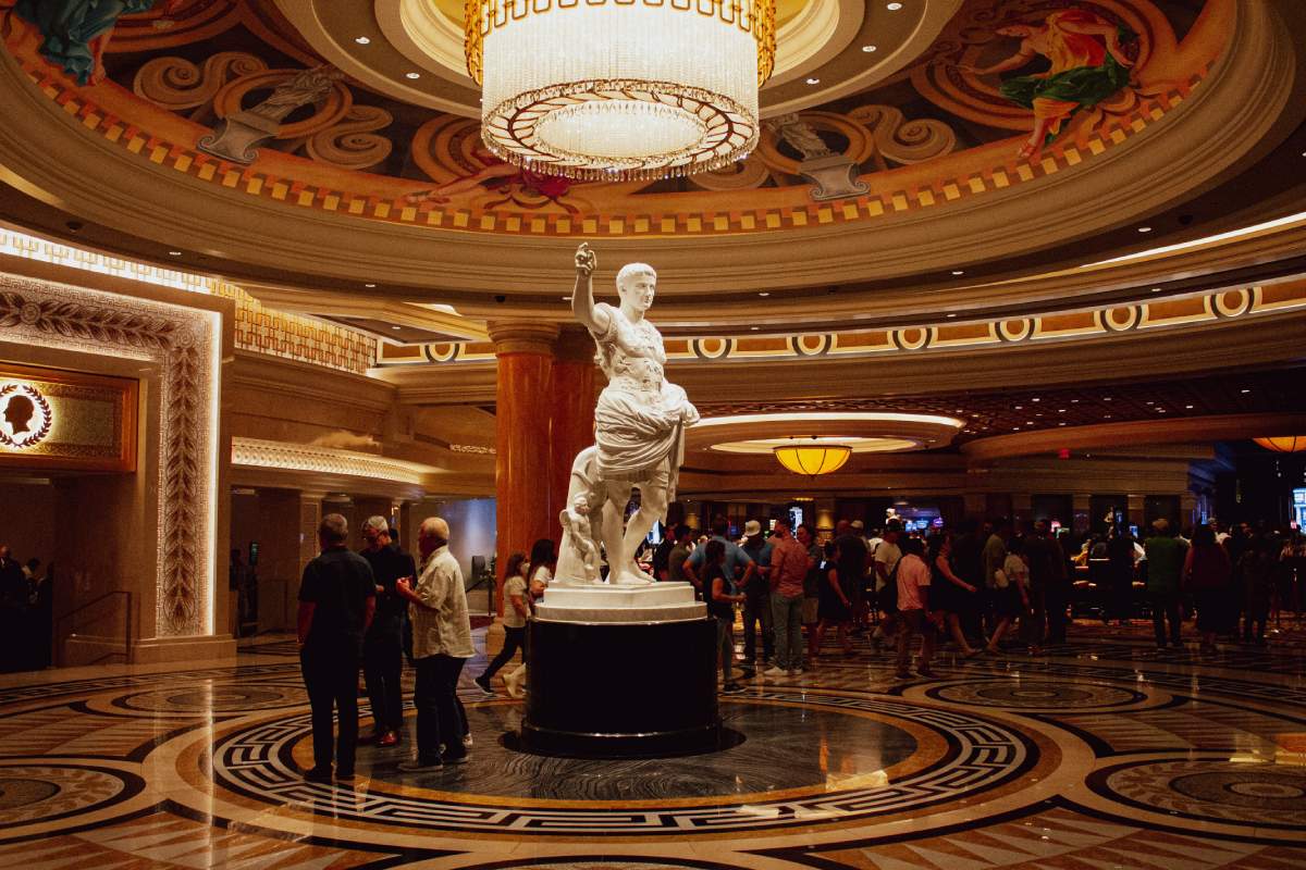 Insides of the Caesars Palace in Las Vegas © Michael M on Unsplash